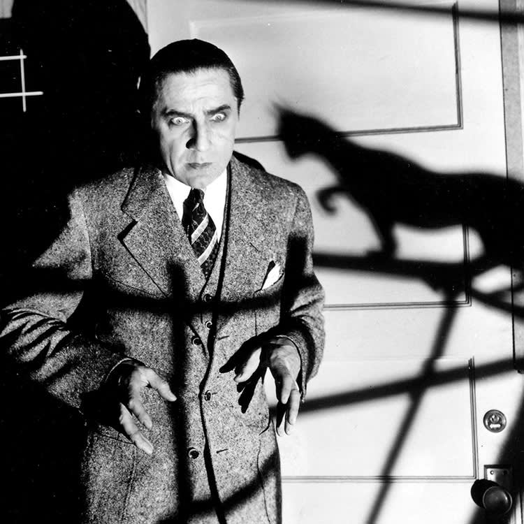 15 Animal Horror Movies That Prove Dogs and Cats Scare Us Differently